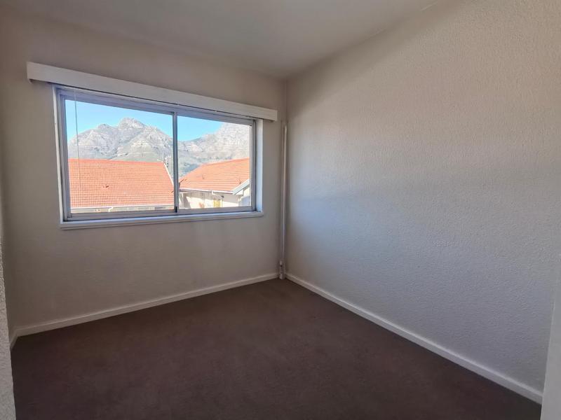 To Let 3 Bedroom Property for Rent in Tamboerskloof Western Cape